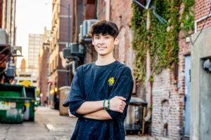 Avery's Senior Photography Session - standing in an alley